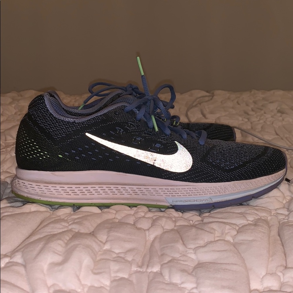 Nike zoom tennis shoes